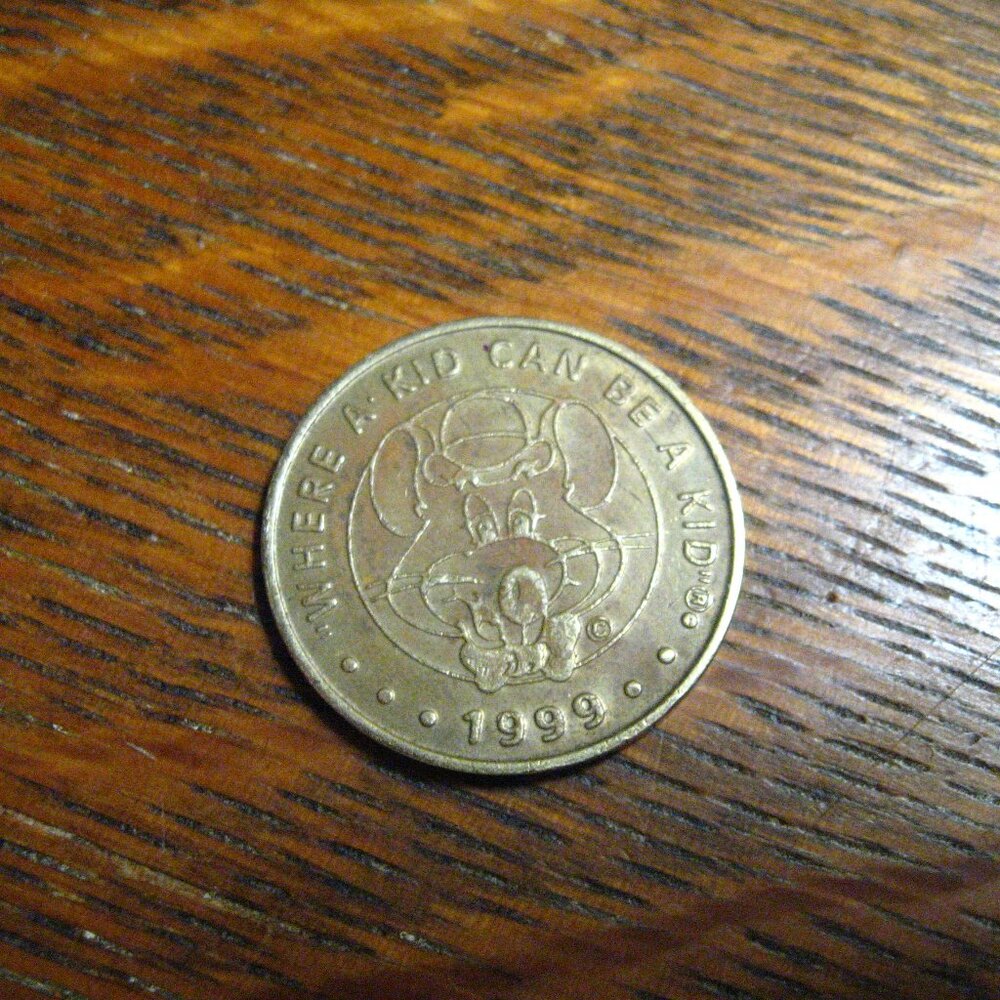 Chuck E. Cheese Vintage 1999 Game Token Coin